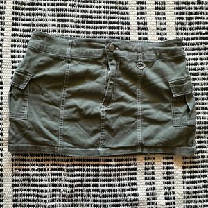 Charlotte Russe Size XL Olive Green Cargo Mini Skirt